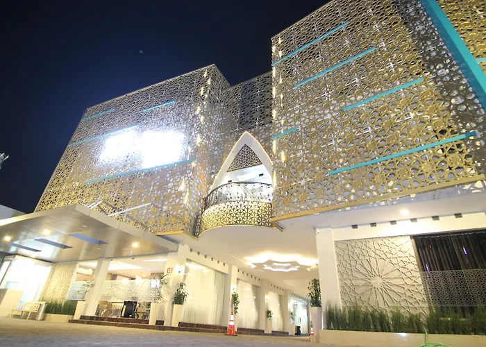 Grand Amira Hotel Surakarta 